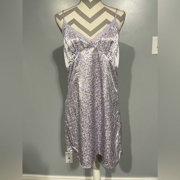 H&M comft Nightgound - Picture 4 of 9